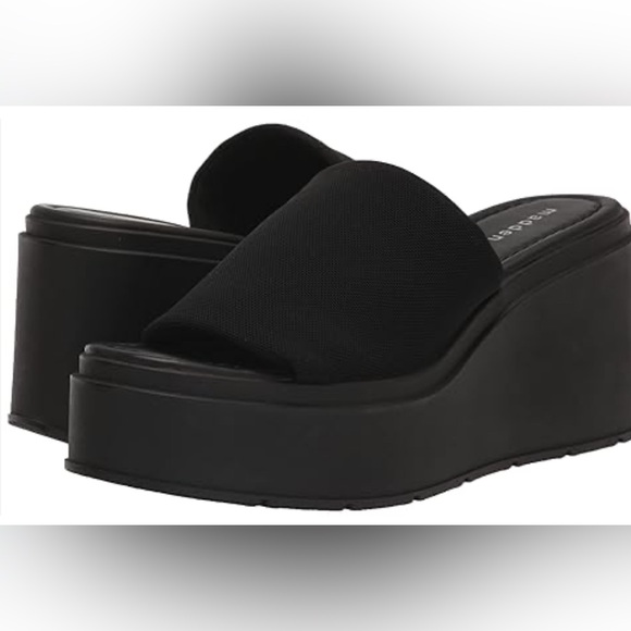 NWT, Madden Girl womens Wesley Wedge Sandal, Size 8.5 Medium - Picture 1 of 9